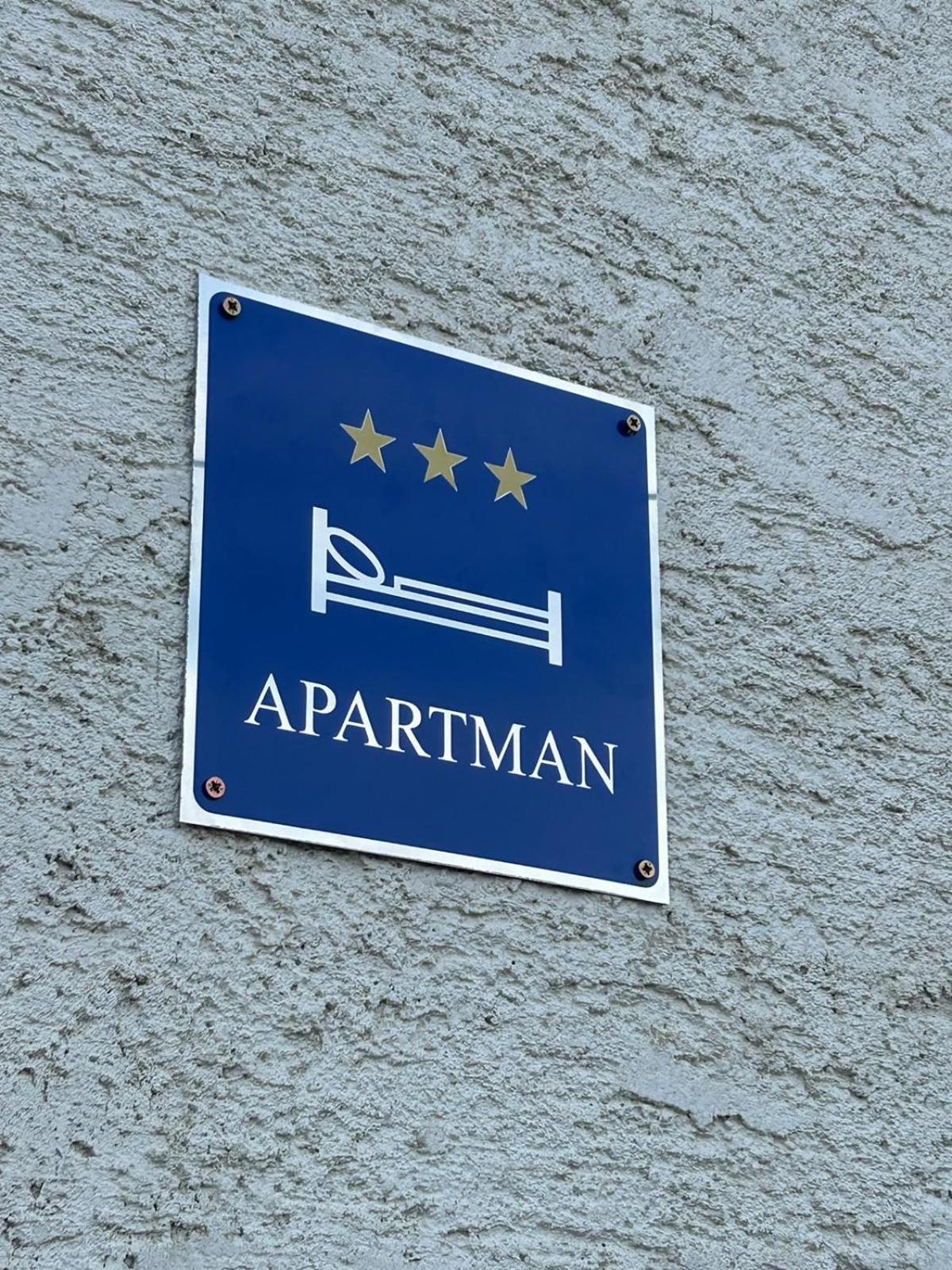 Apartament Domus Nostra Lovinac  Zewnętrze zdjęcie