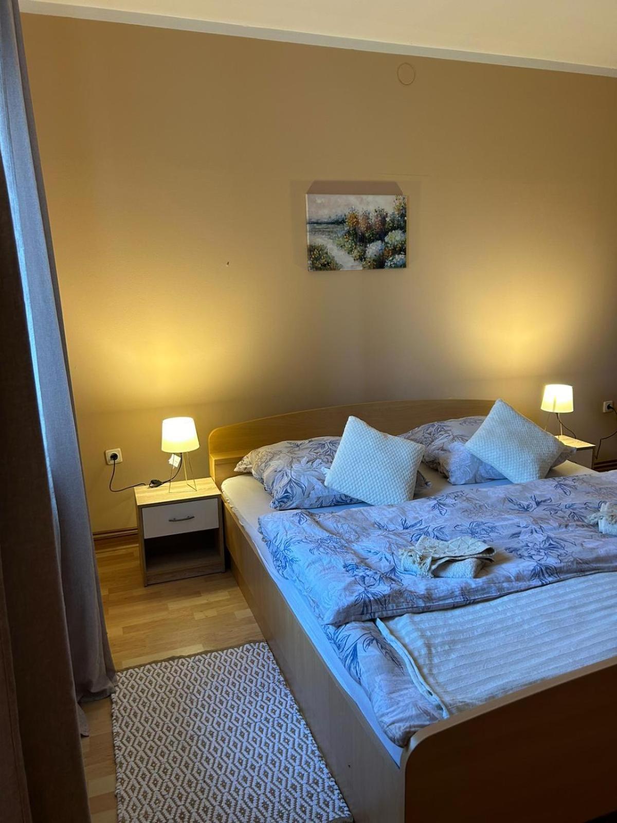 Apartament Domus Nostra Lovinac  Zewnętrze zdjęcie
