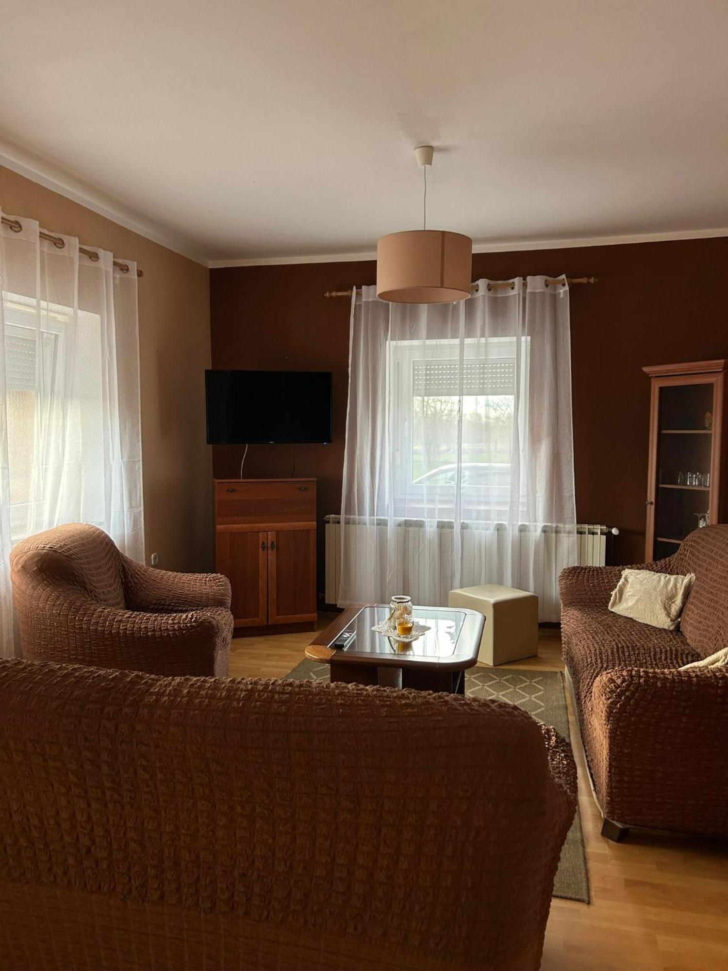 Apartament Domus Nostra Lovinac  Zewnętrze zdjęcie