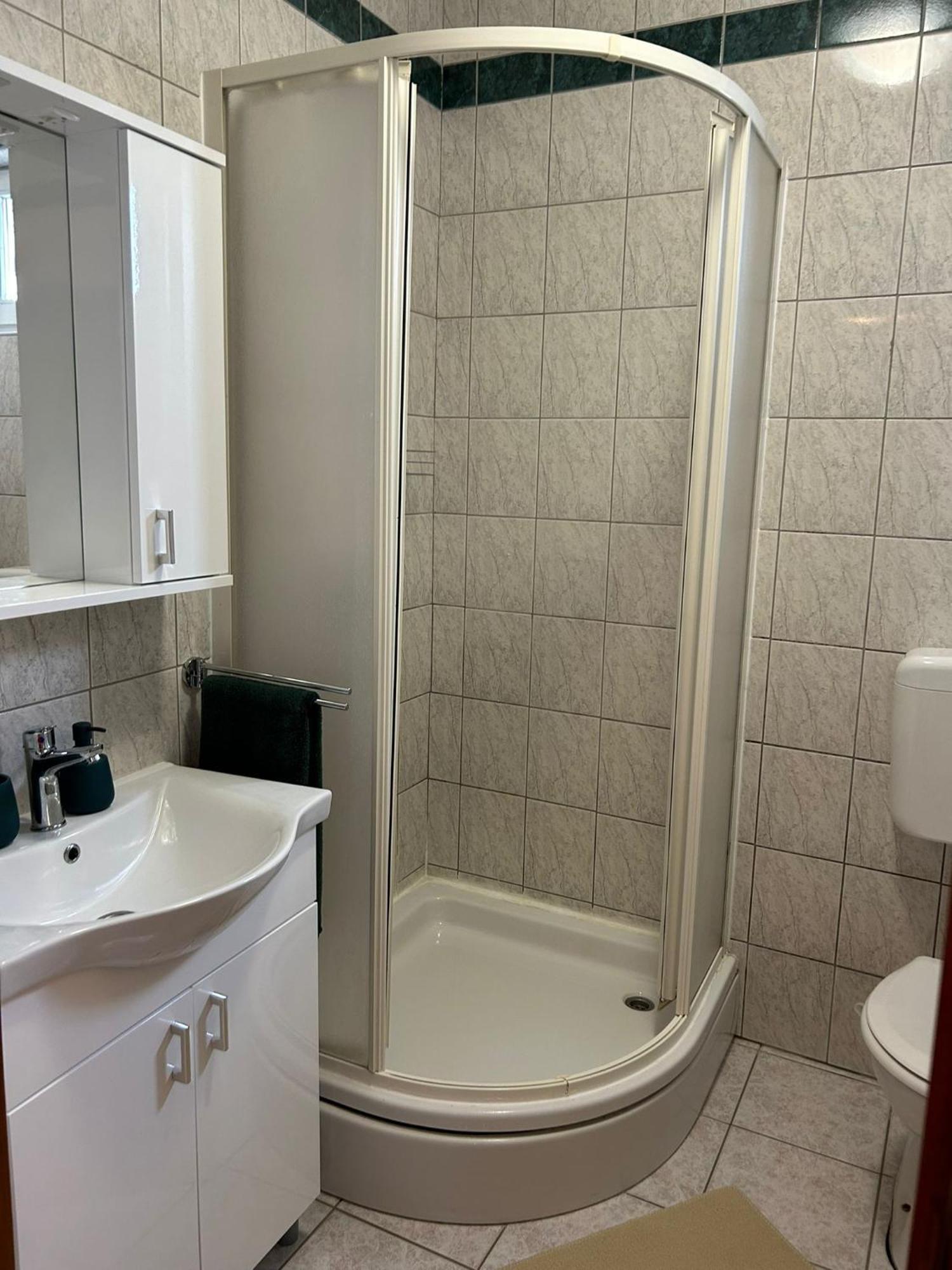 Apartament Domus Nostra Lovinac  Zewnętrze zdjęcie