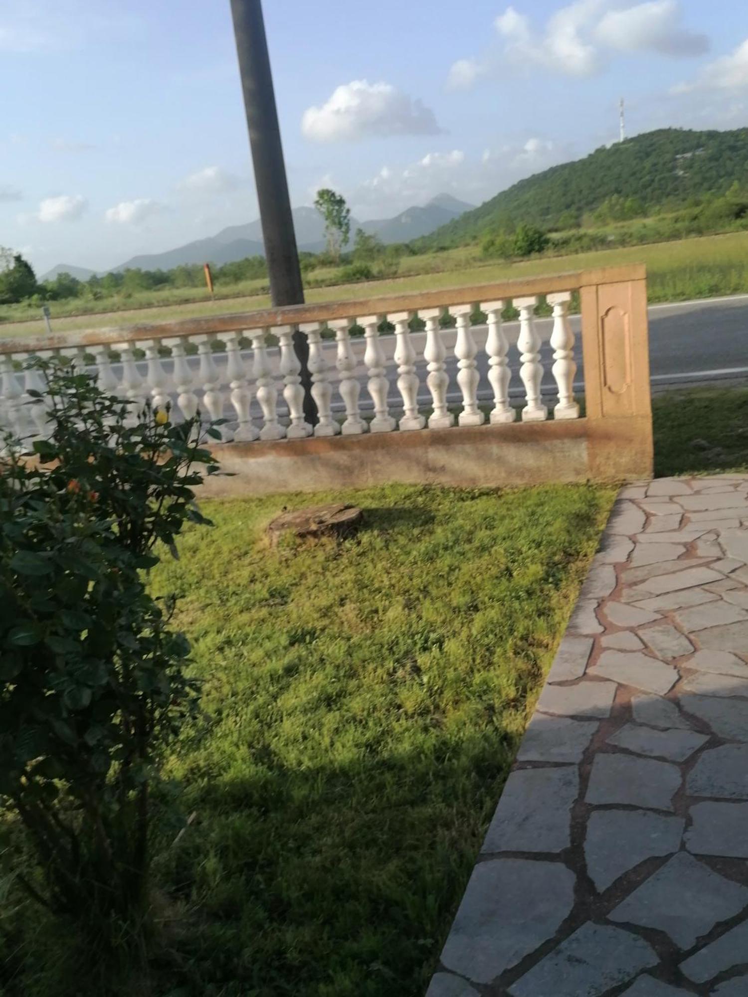 Apartament Domus Nostra Lovinac  Zewnętrze zdjęcie